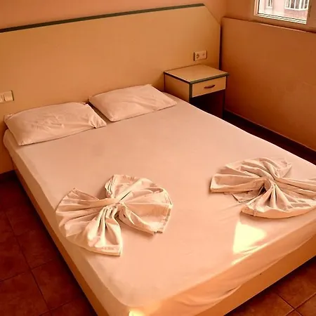 Ikbal Hotell Side
